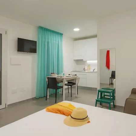 Smeraldo Apartmanhotel Torre San Giovanni Ugento