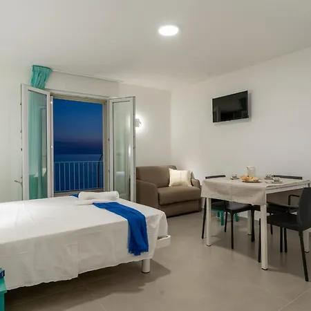 Smeraldo Apartmanhotel Torre San Giovanni Ugento